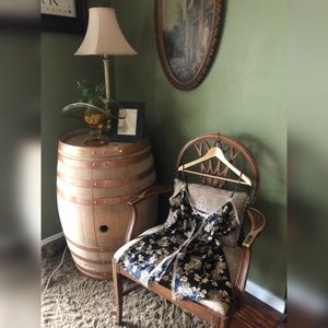 Silky Victoria Secret tie open slip, such a flattering piece put on. Enjoy <3